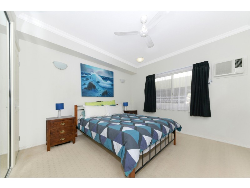 11/18 The Strand, North Ward QLD 4810