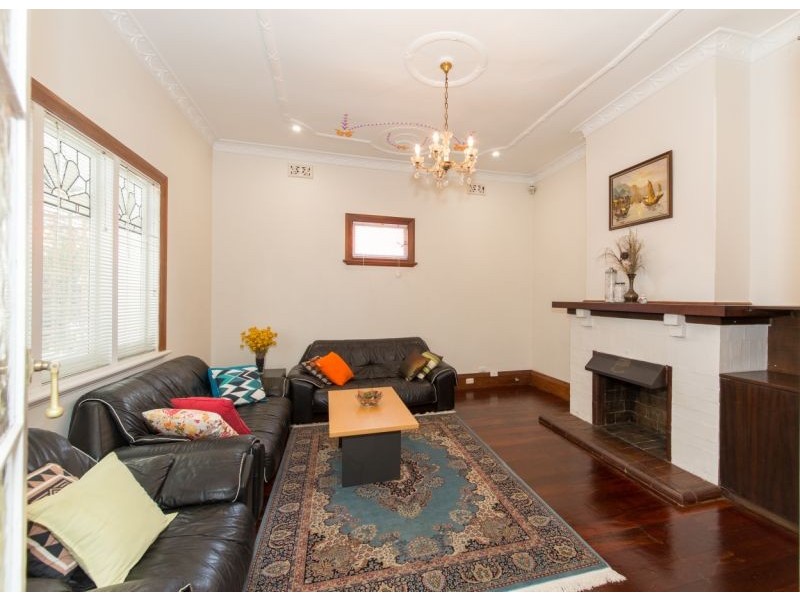 9 Harborne Street, Wembley WA 6014