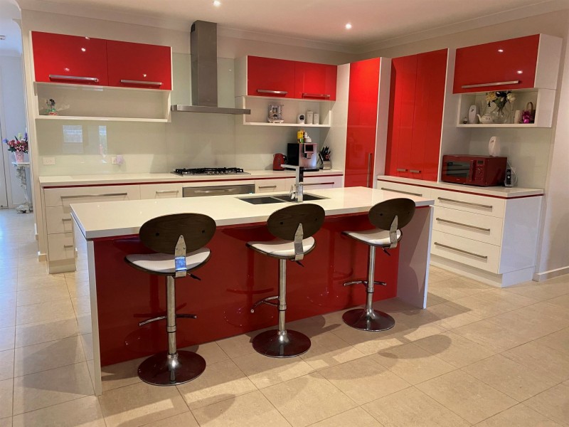 15 Mowbray Crescent, Kurunjang VIC 3337