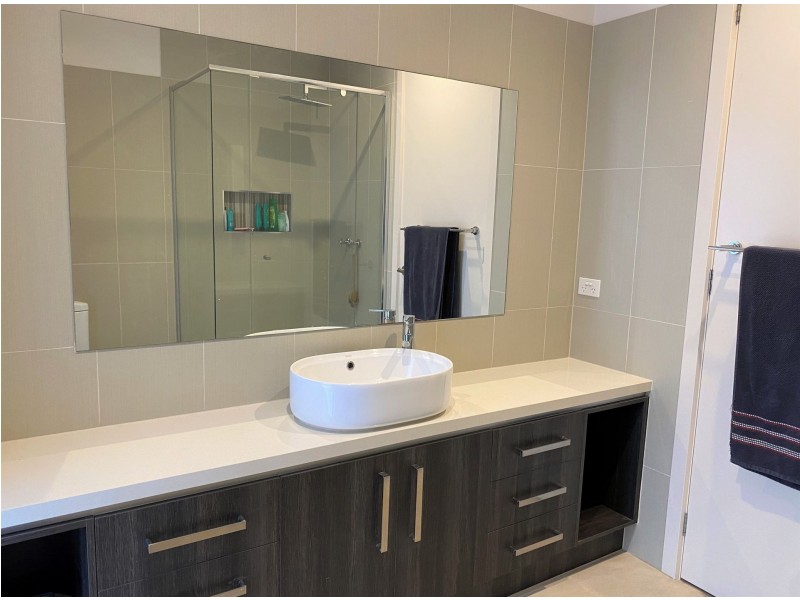 15 Mowbray Crescent, Kurunjang VIC 3337