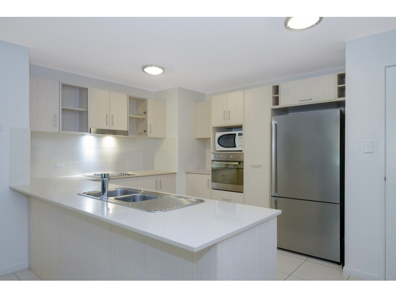 73/28 Landsborough street, North Ward QLD 4810