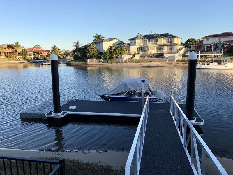 66 Lakeview Boulevard, Mermaid Waters QLD 4218