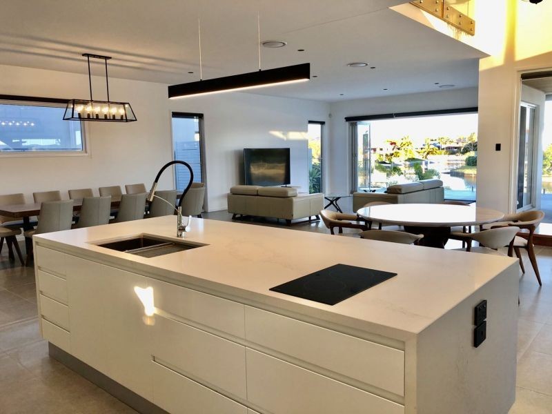 66 Lakeview Boulevard, Mermaid Waters QLD 4218