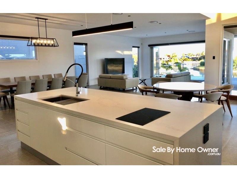 66 Lakeview Boulevard, Mermaid Waters QLD 4218