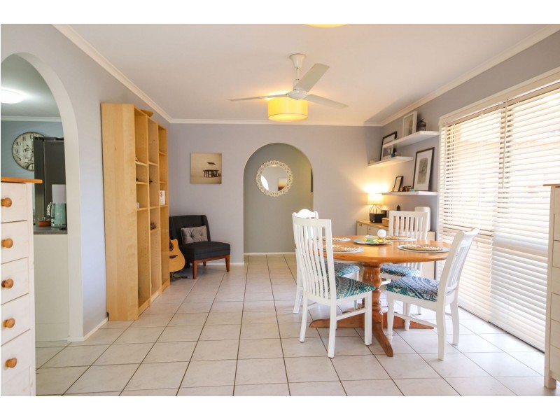 18 Joanne Crescent, Thornlands QLD 4164