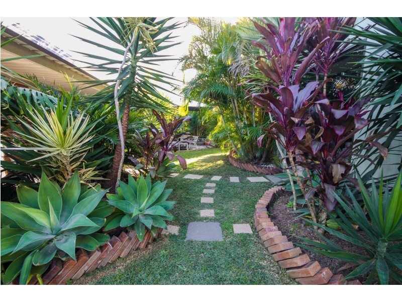 18 Joanne Crescent, Thornlands QLD 4164