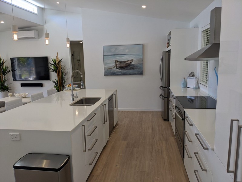 30 Noyes Parade, Karragarra Island QLD 4184