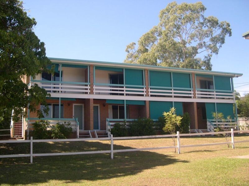 2/6 Wenitong Street, West Gladstone QLD 4680