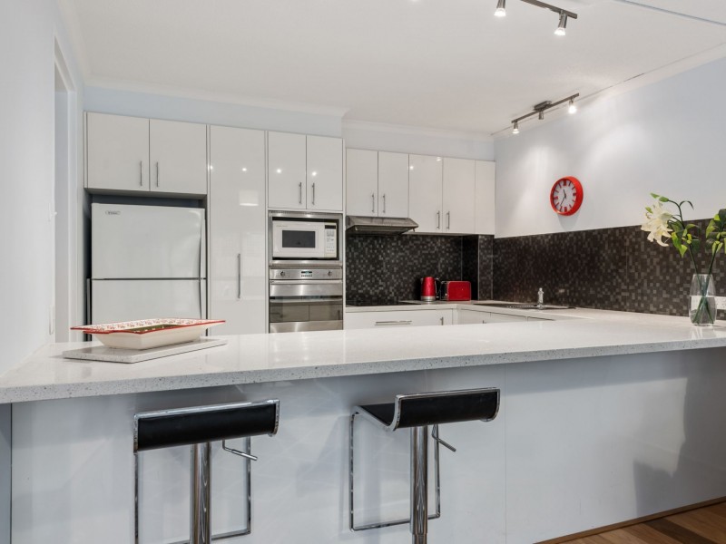 3/27 Queens Rd, Melbourne VIC 3004