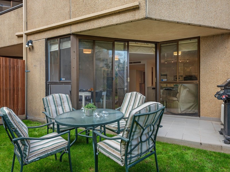 3/27 Queens Rd, Melbourne VIC 3004