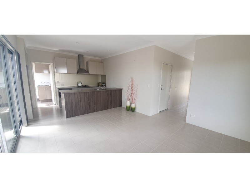 B/6 Chisholm Way, Balga WA 6061