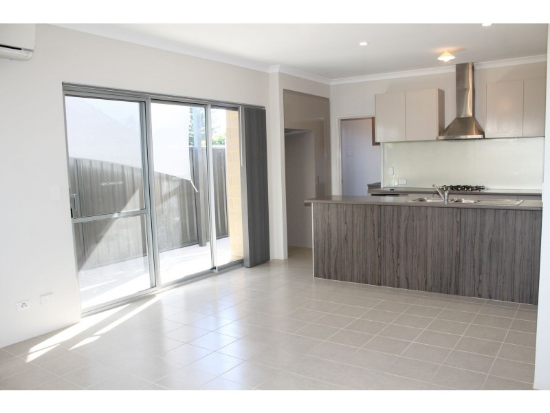 B/6 Chisholm Way, Balga WA 6061
