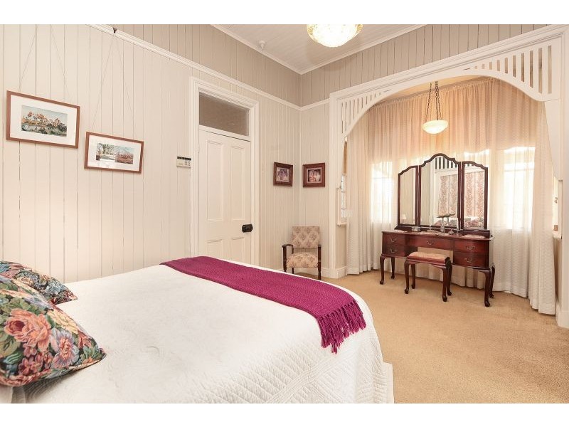 59 Chermside Road, Eastern Heights QLD 4305