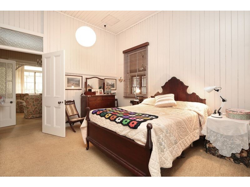 59 Chermside Road, Eastern Heights QLD 4305