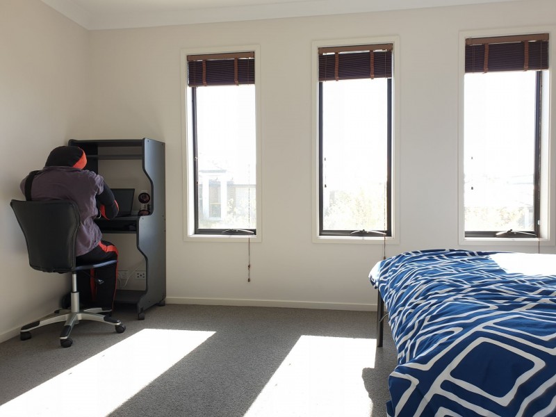 2 Quealy Street, Casey ACT 2913