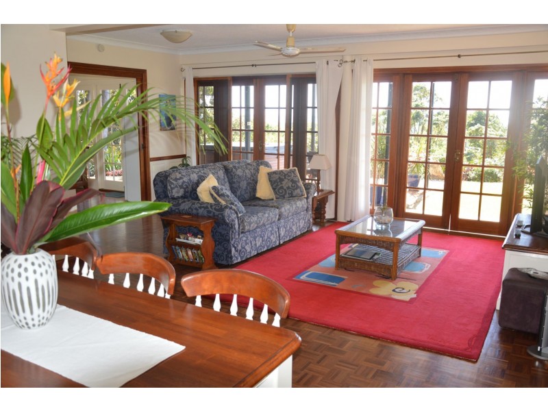 161-163 Panguna Street, Trinity Beach QLD 4879