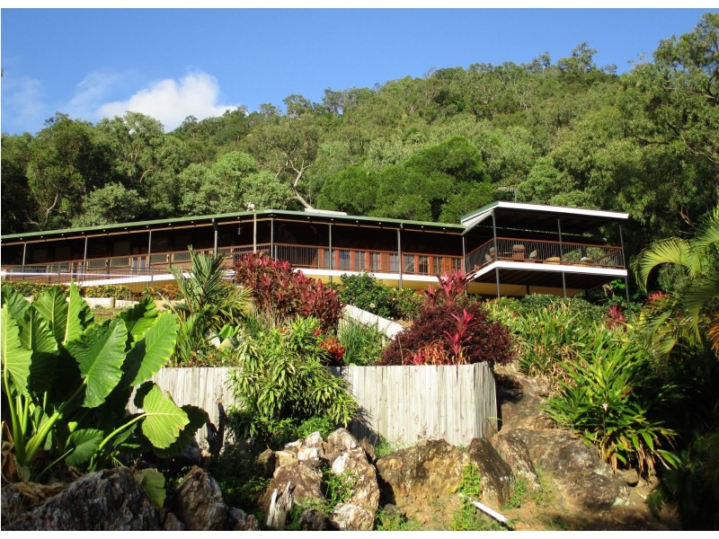 161-163 Panguna Street, Trinity Beach QLD 4879