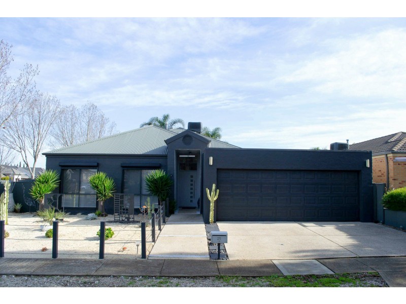 21 Neptune Drive, Point Cook VIC 3030