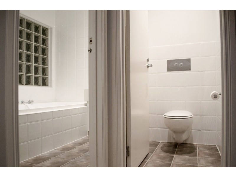 21 Neptune Drive, Point Cook VIC 3030