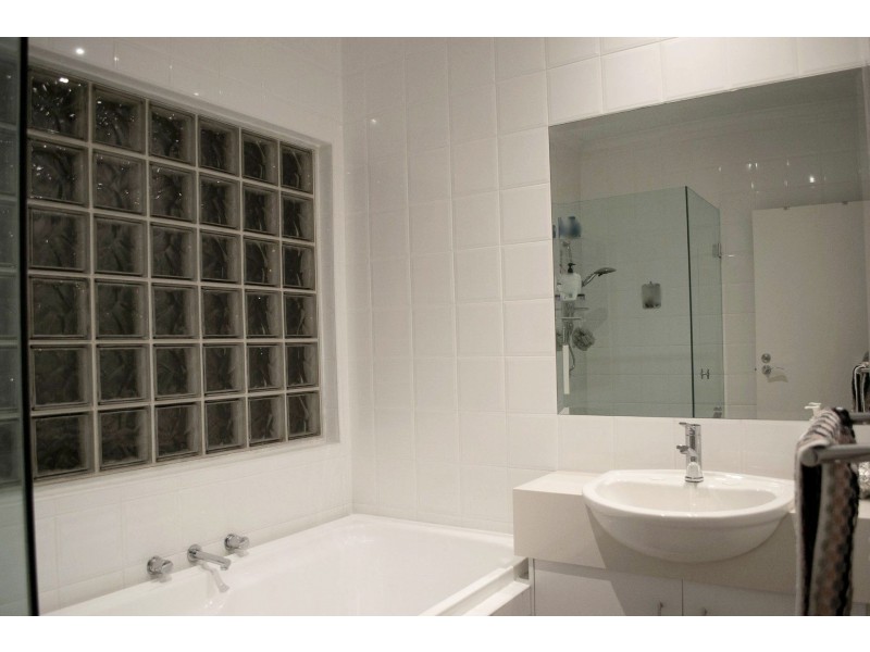 21 Neptune Drive, Point Cook VIC 3030