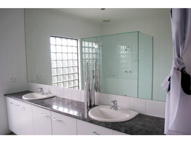 21 Neptune Drive, Point Cook VIC 3030