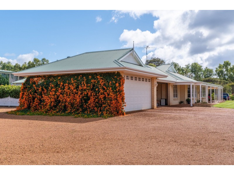 248 Ayrshire Loop, Lower Chittering WA 6084