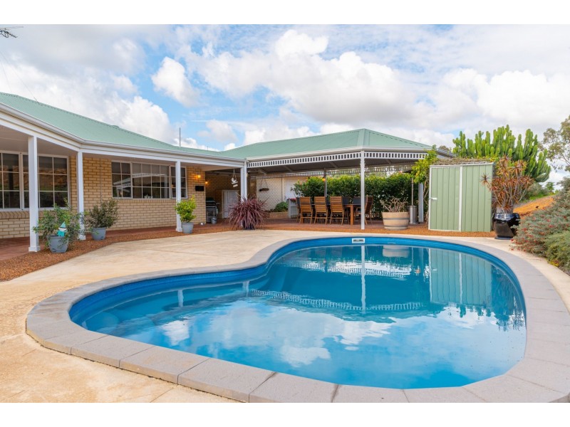 248 Ayrshire Loop, Lower Chittering WA 6084