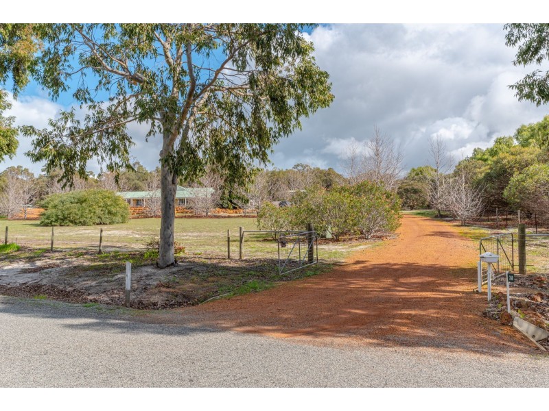 248 Ayrshire Loop, Lower Chittering WA 6084