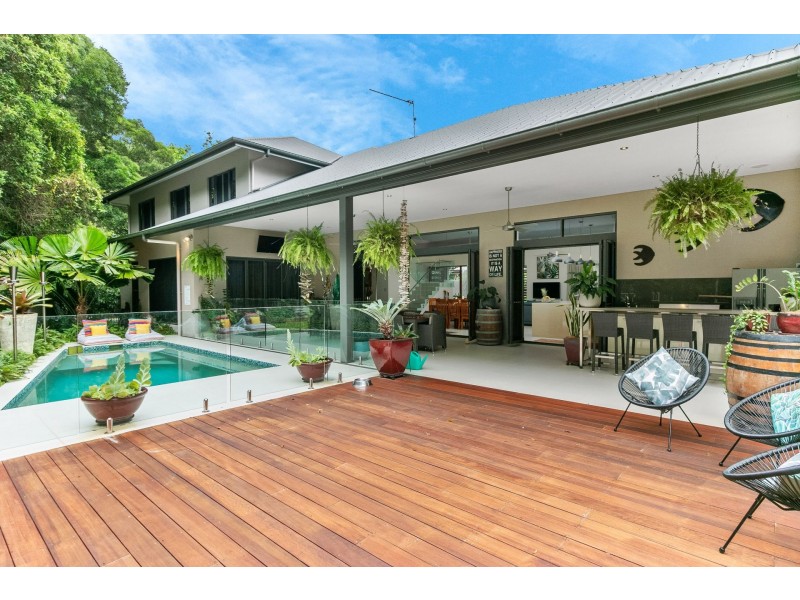 30 Litara Court, Palm Cove QLD 4879