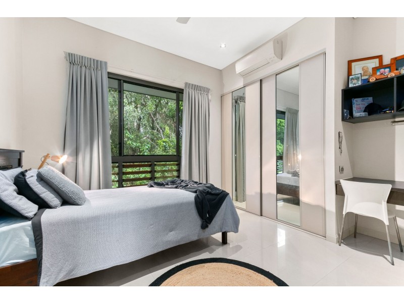 30 Litara Court, Palm Cove QLD 4879