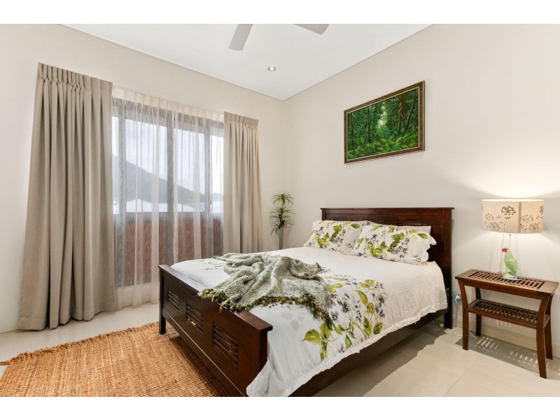 30 Litara Court, Palm Cove QLD 4879