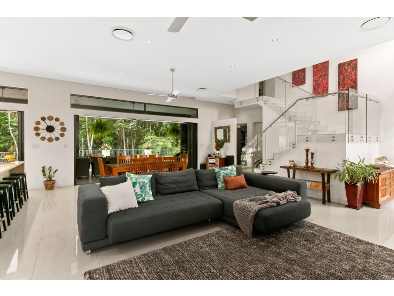 30 Litara Court, Palm Cove QLD 4879