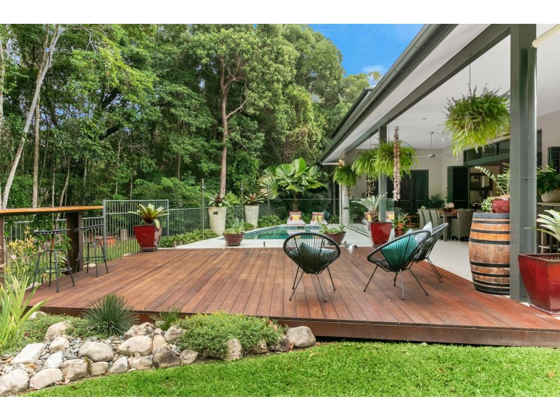 30 Litara Court, Palm Cove QLD 4879