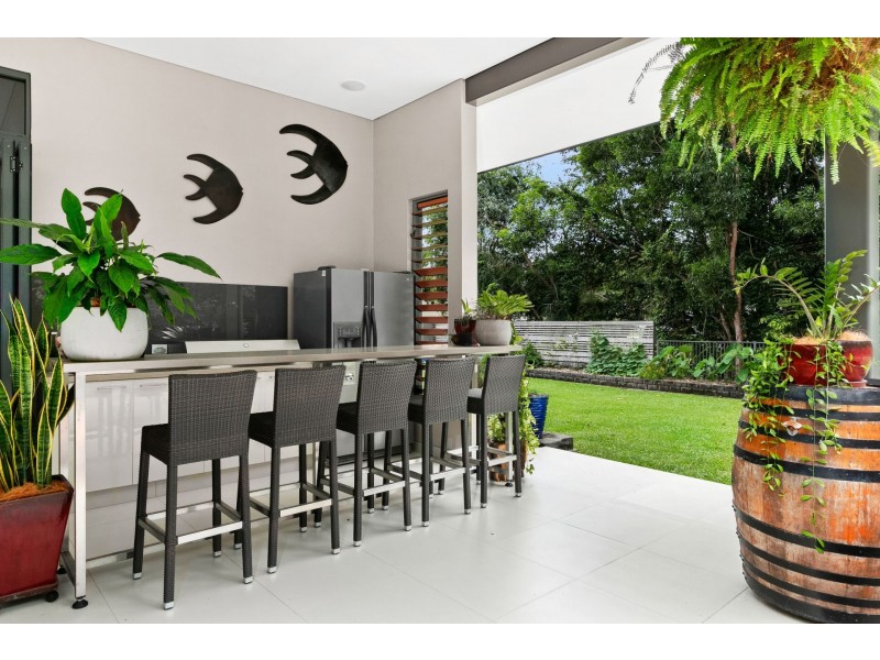 30 Litara Court, Palm Cove QLD 4879