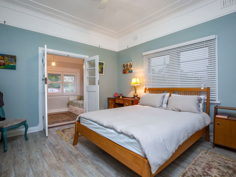 16 Sampson Road, Bunbury WA 6230