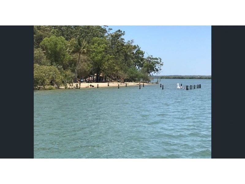 125 Treasure Island Avenue, Karragarra Island QLD 4184