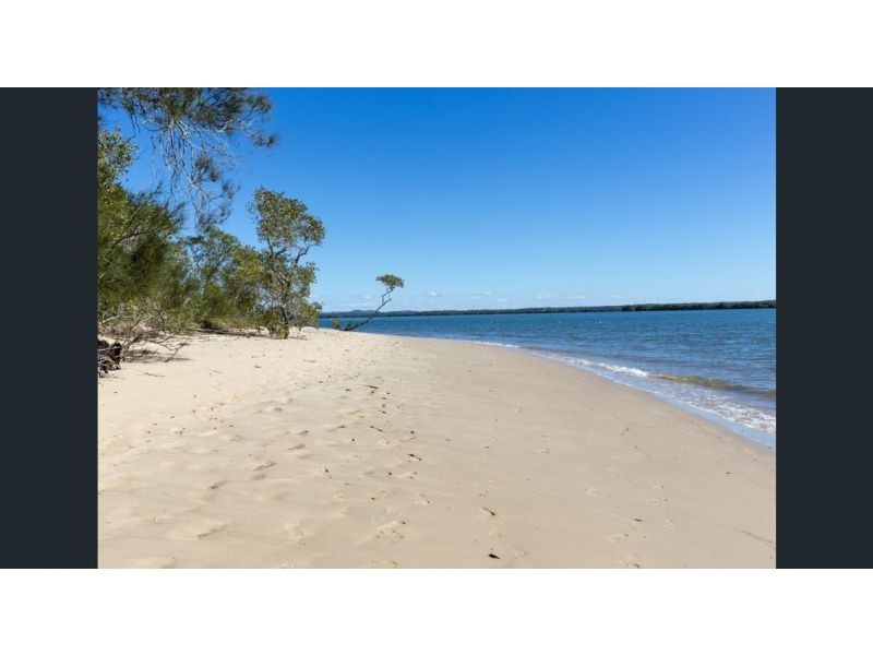 125 Treasure Island Avenue, Karragarra Island QLD 4184