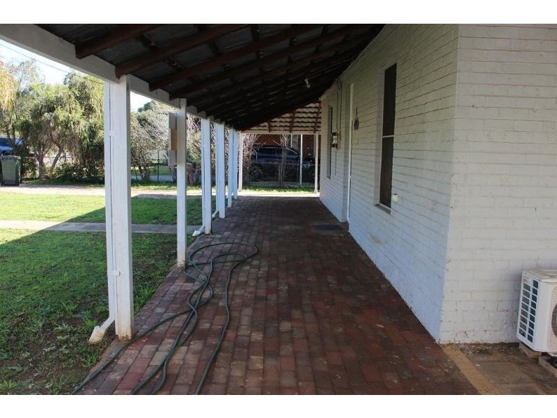 31 White St, Brookton WA 6306