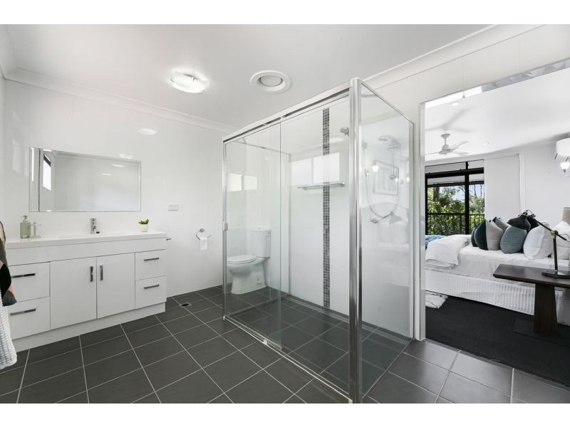 30 Tarrant Dr, Mudgeeraba QLD 4213