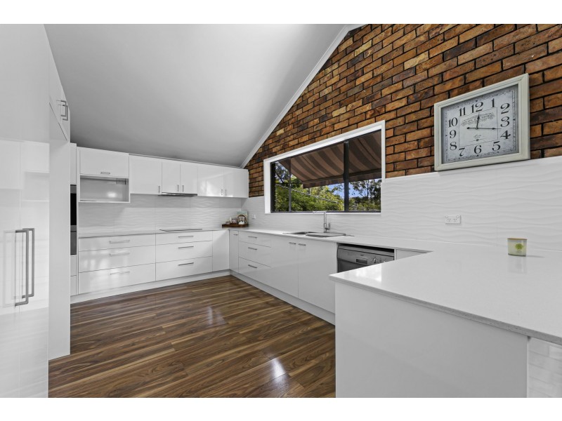 30 Tarrant Dr, Mudgeeraba QLD 4213