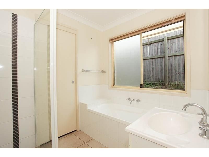10 Blueberry Ash, Boronia Heights QLD 4124