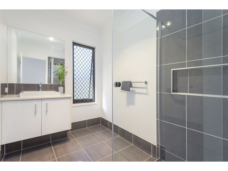 44 Invergarry Circuit, Heathwood QLD 4110