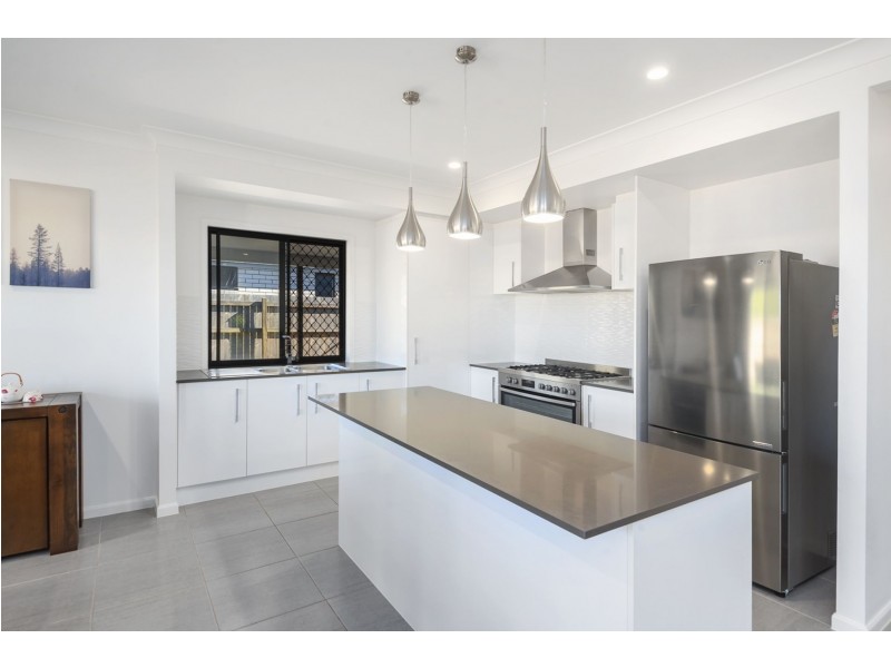 44 Invergarry Circuit, Heathwood QLD 4110