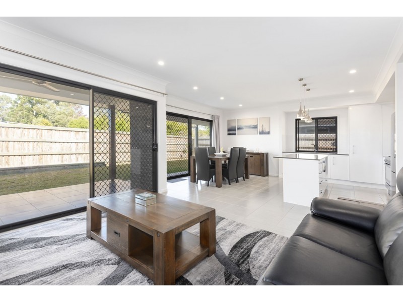 44 Invergarry Circuit, Heathwood QLD 4110