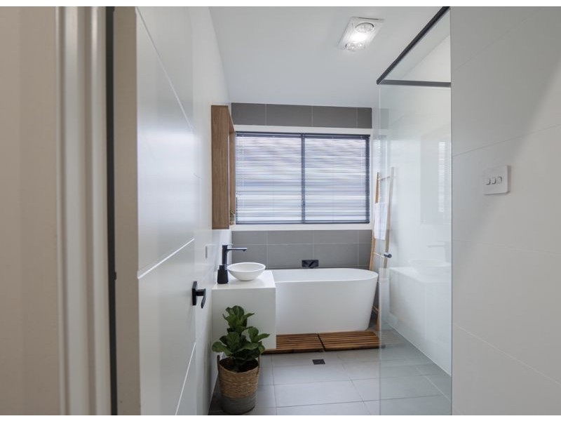 17 Torulosa Road, The Oaks NSW 2570