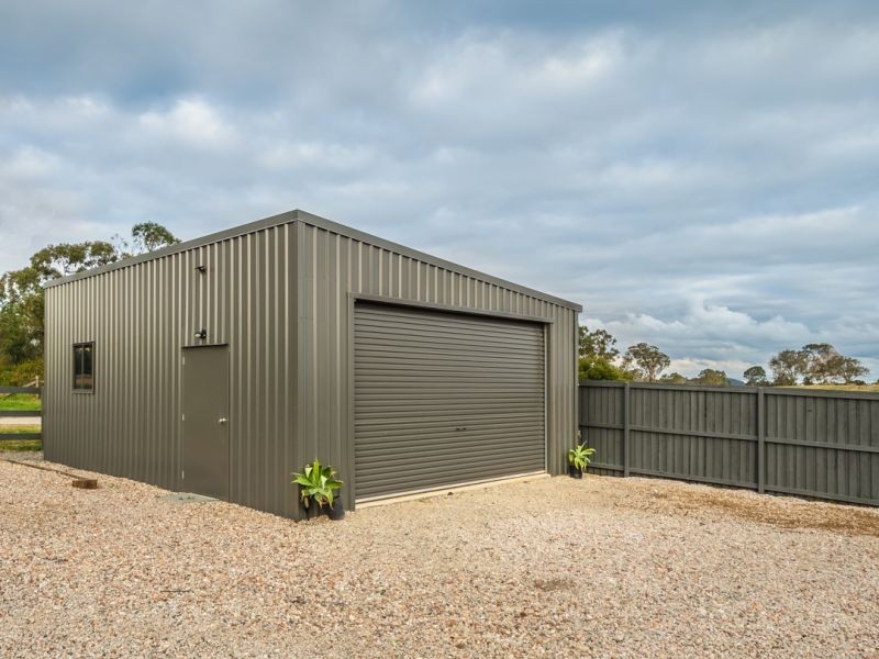 17 Torulosa Road, The Oaks NSW 2570