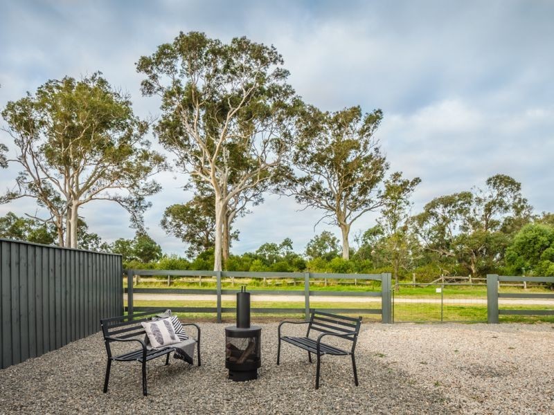 17 Torulosa Road, The Oaks NSW 2570