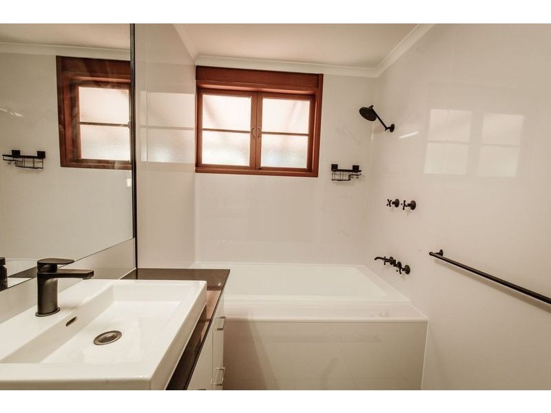 14 Cairnwell Street, Smithfield QLD 4878