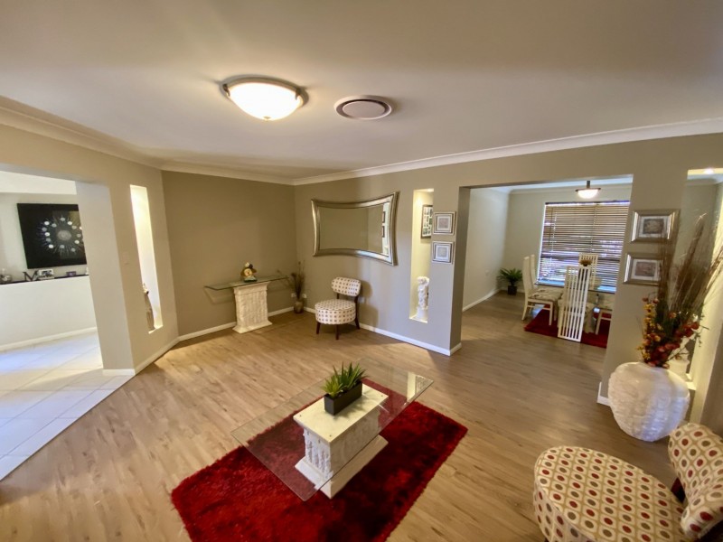 34 Jamieson Place, Brookfield QLD 4069