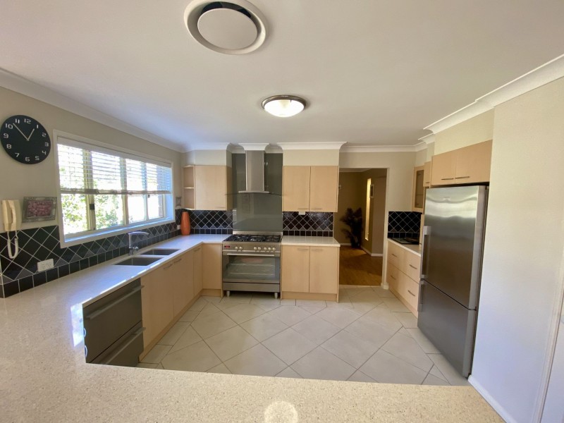 34 Jamieson Place, Brookfield QLD 4069